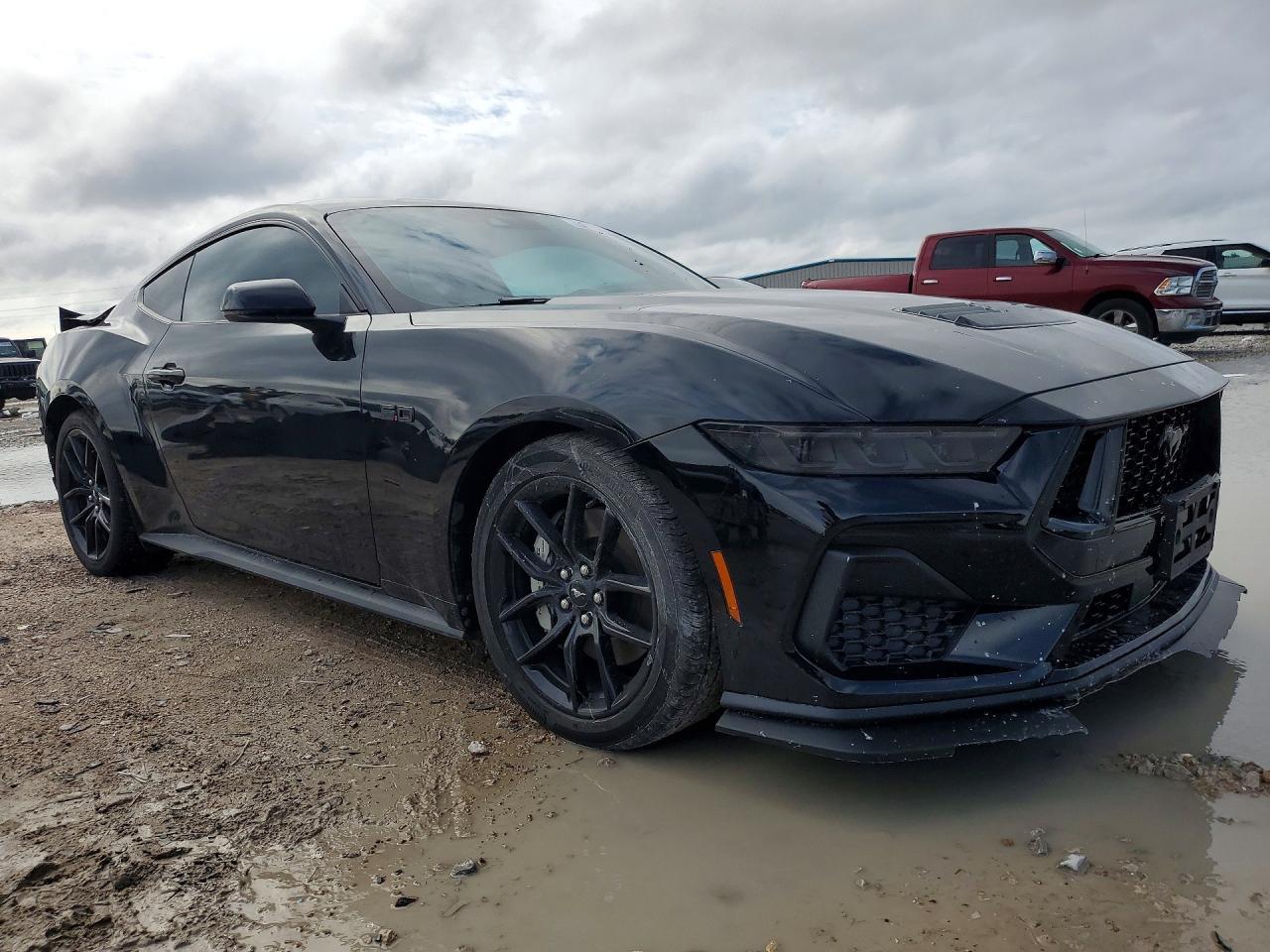 2025 Ford Mustang Gt - Image 4