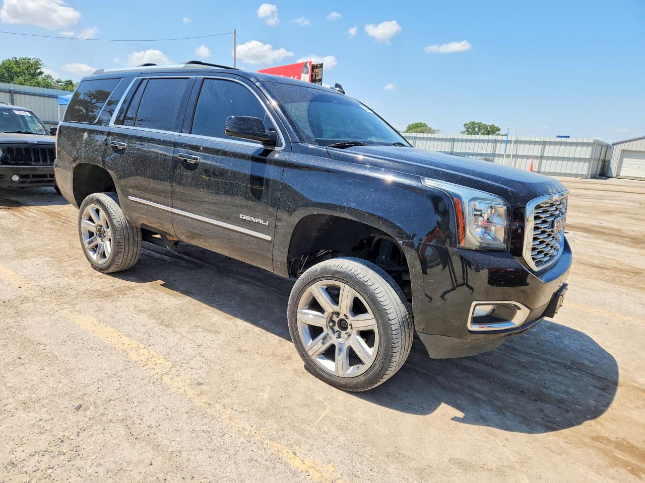 2019 GMC Yukon Denali - Фото 4