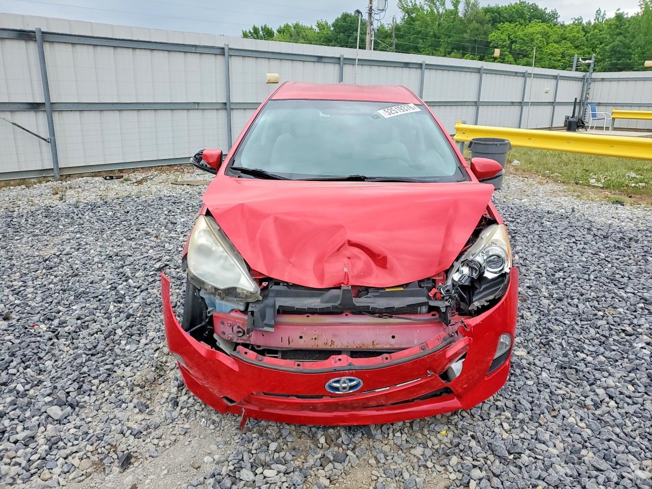 2013 Toyota Prius C One - Image 5