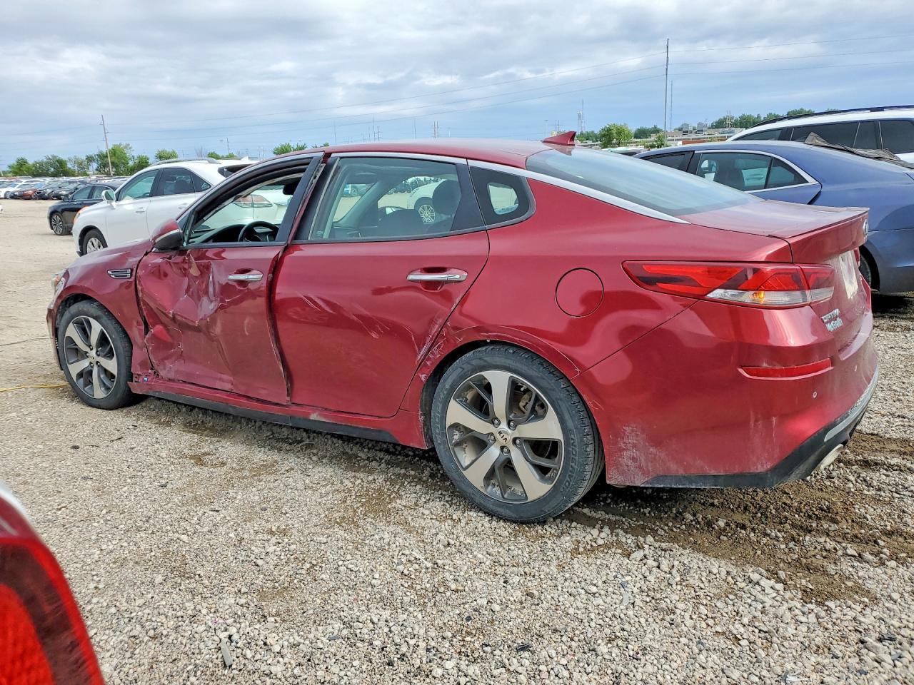 2019 Kia Optima S - Фото 2