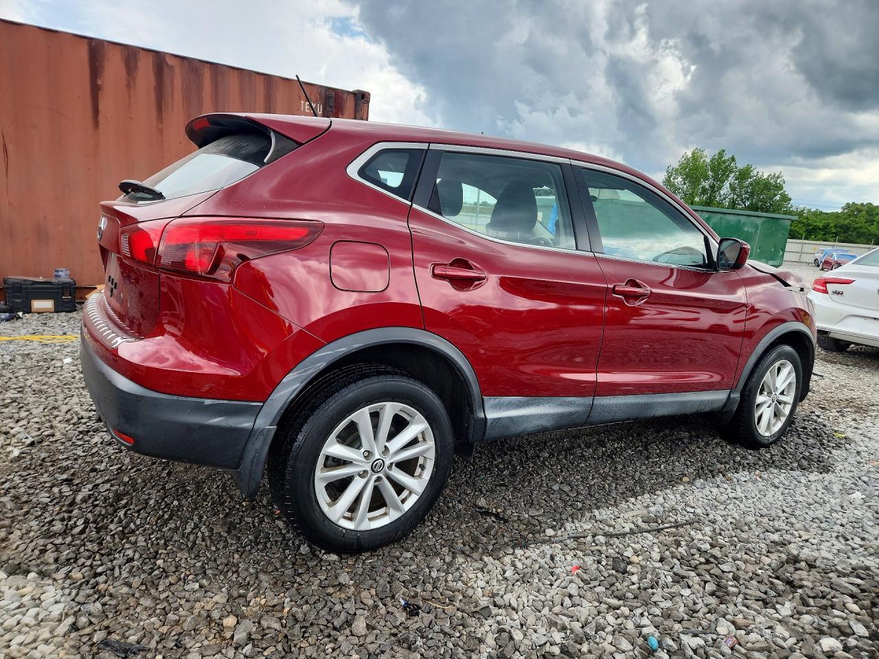 2019 Nissan Rogue Sport S - Фото 3