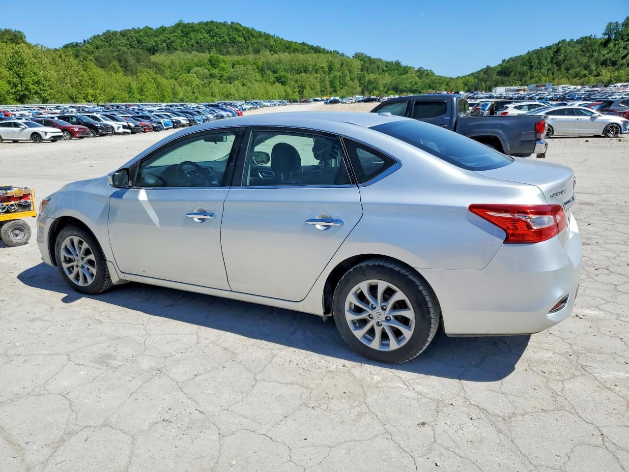 2019 Nissan Sentra Sv - Image 2
