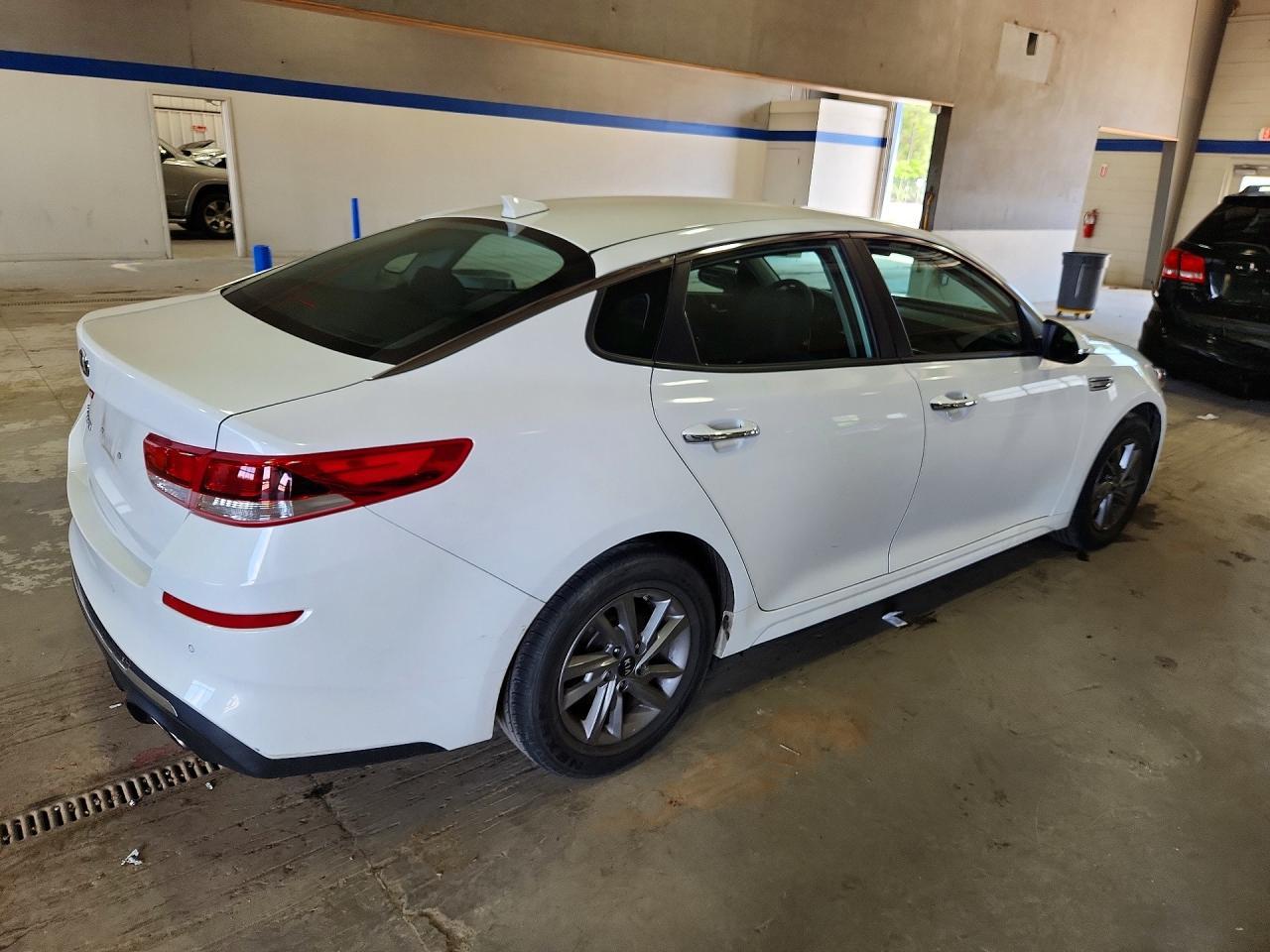 2020 Kia Optima Lx - Image 3