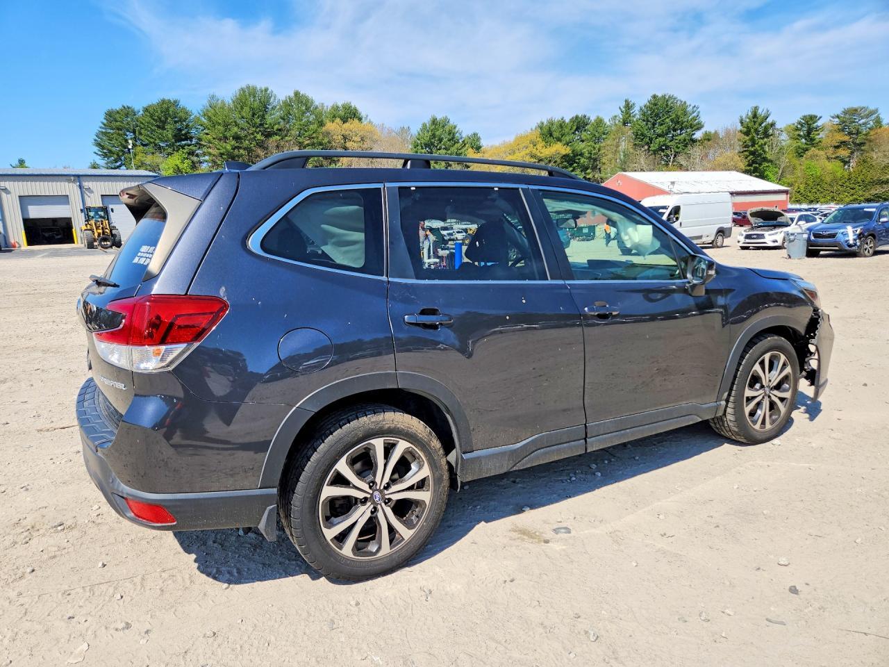 2019 Subaru Forester Limited - Image 3
