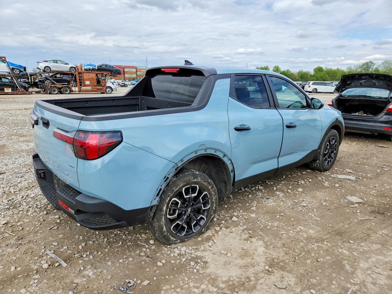 2024 Hyundai Santa Cruz Se - Image 3