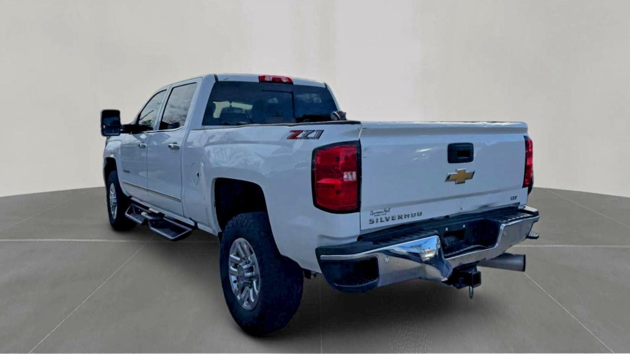 2019 Chevrolet Silverado K2500 Heavy Duty Ltz - Image 3