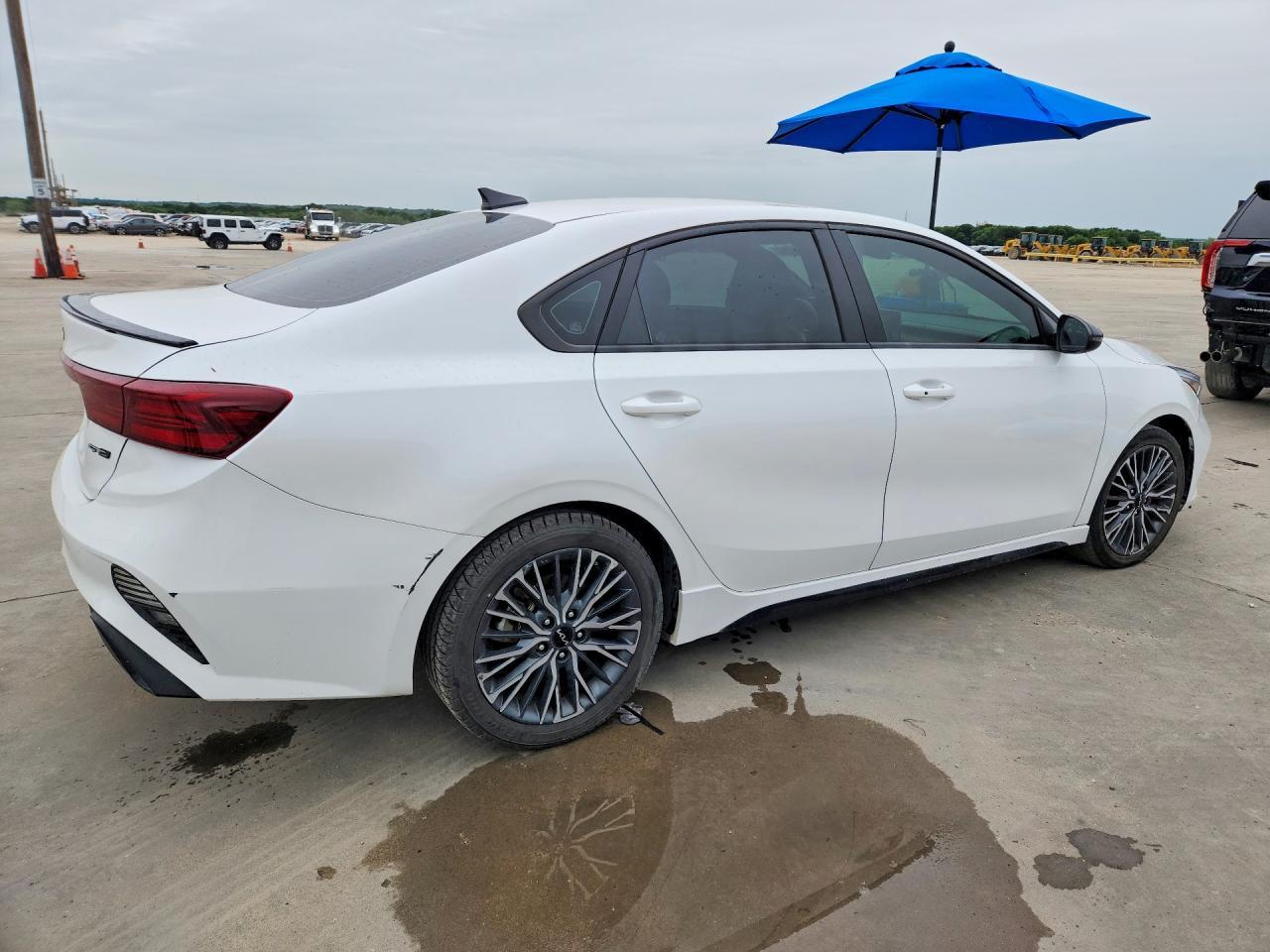 2023 Kia Forte Gt Line - Фото 3