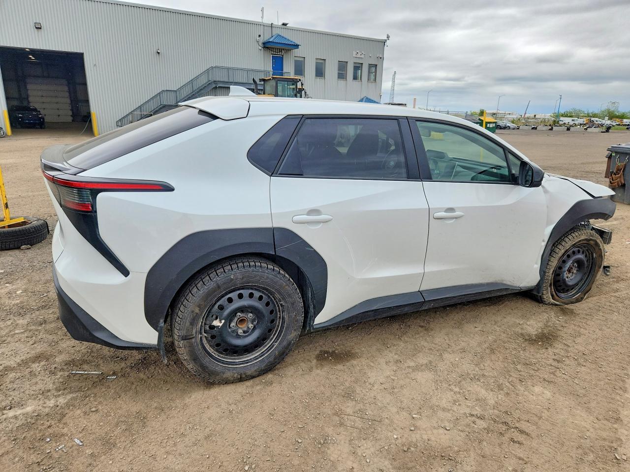 2024 Toyota Bz4X - Фото 3