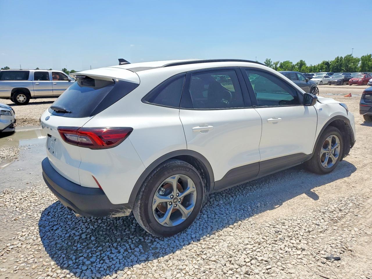 2025 Ford Escape St Line - Фото 3