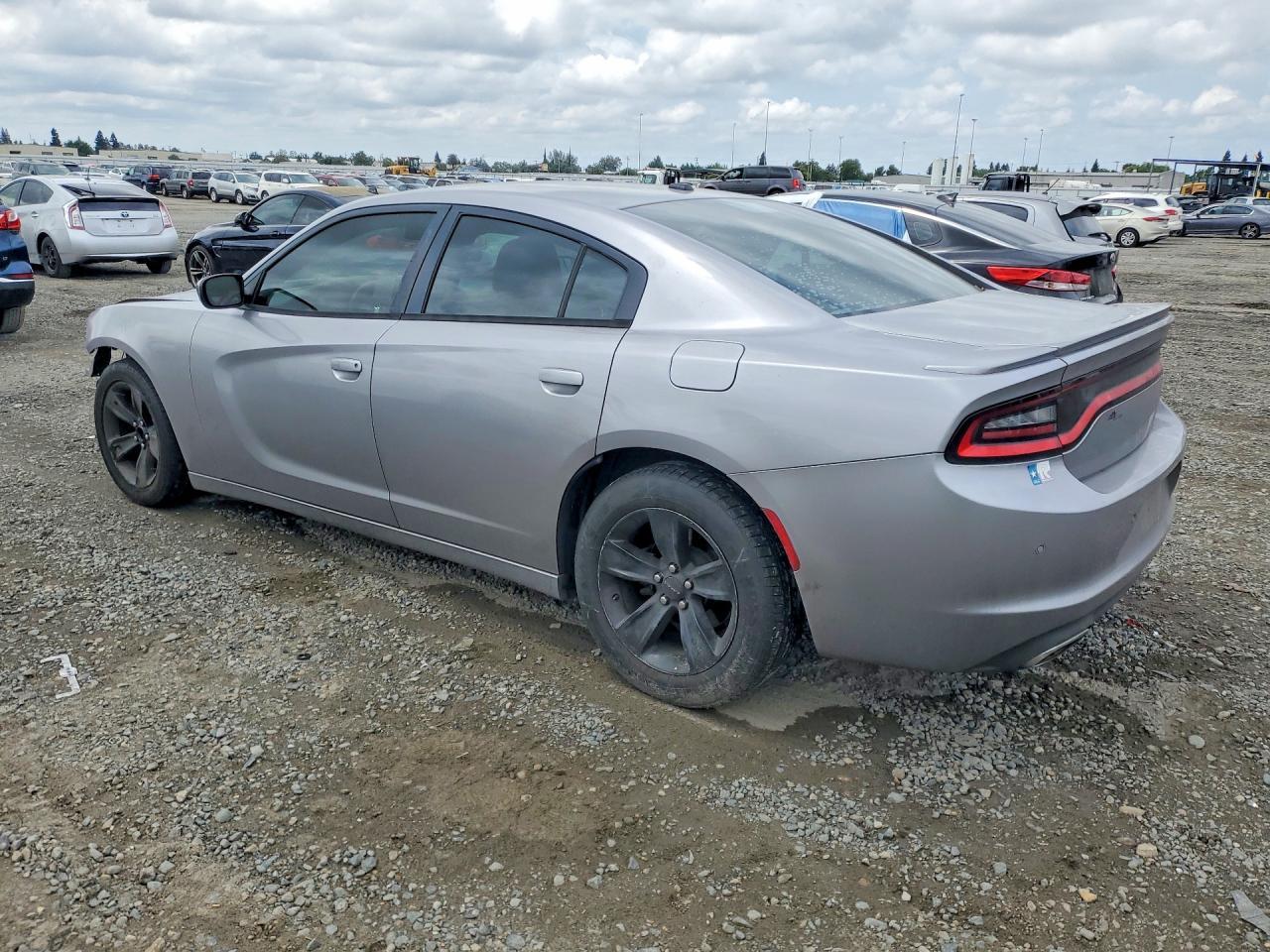 2015 Dodge Charger Se - Фото 2