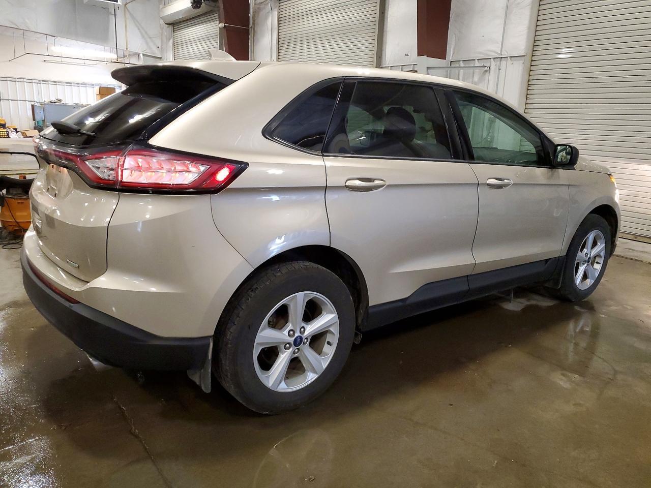2017 Ford Edge Se - Image 3