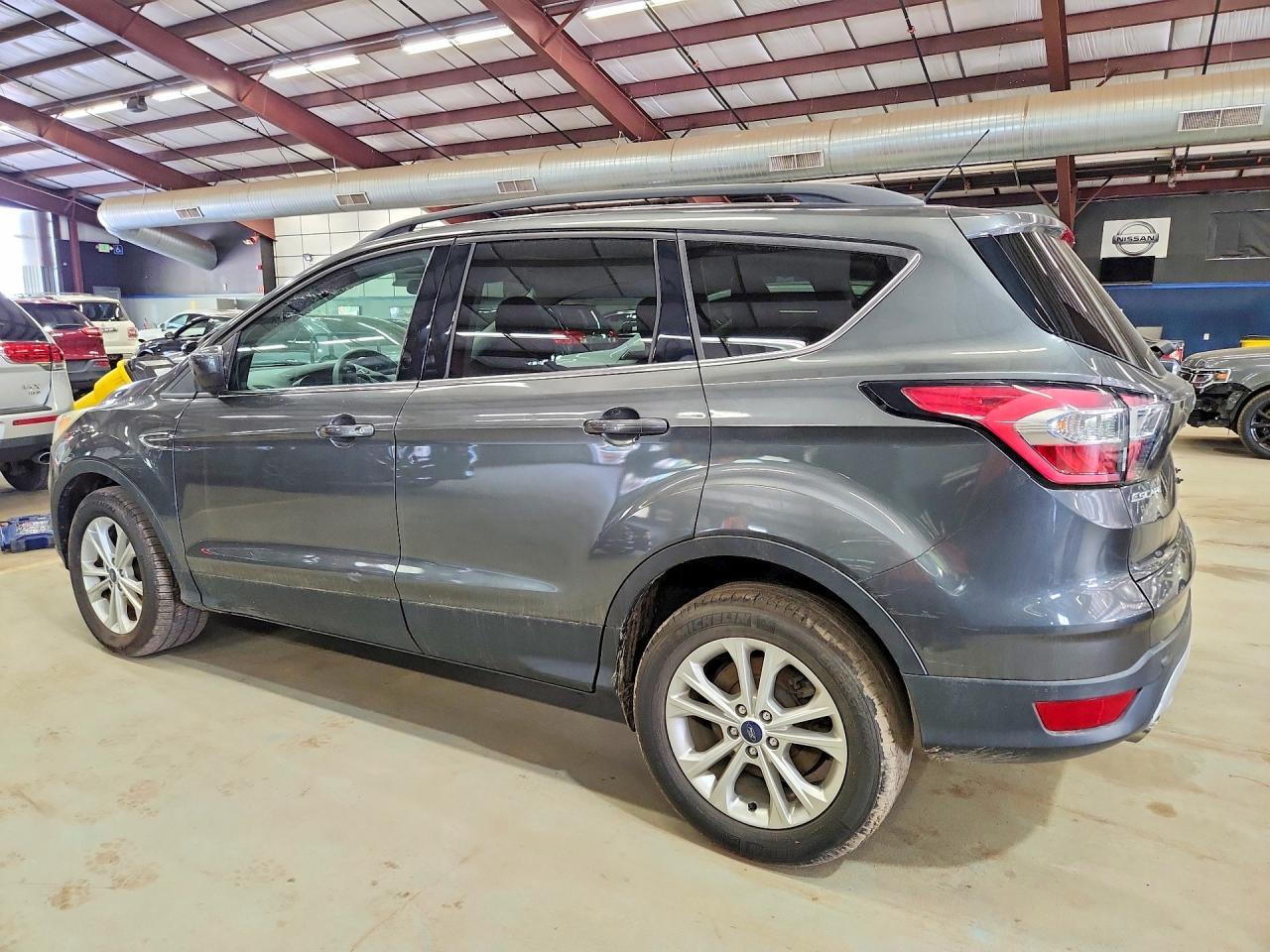 2018 Ford Escape Se - Фото 2