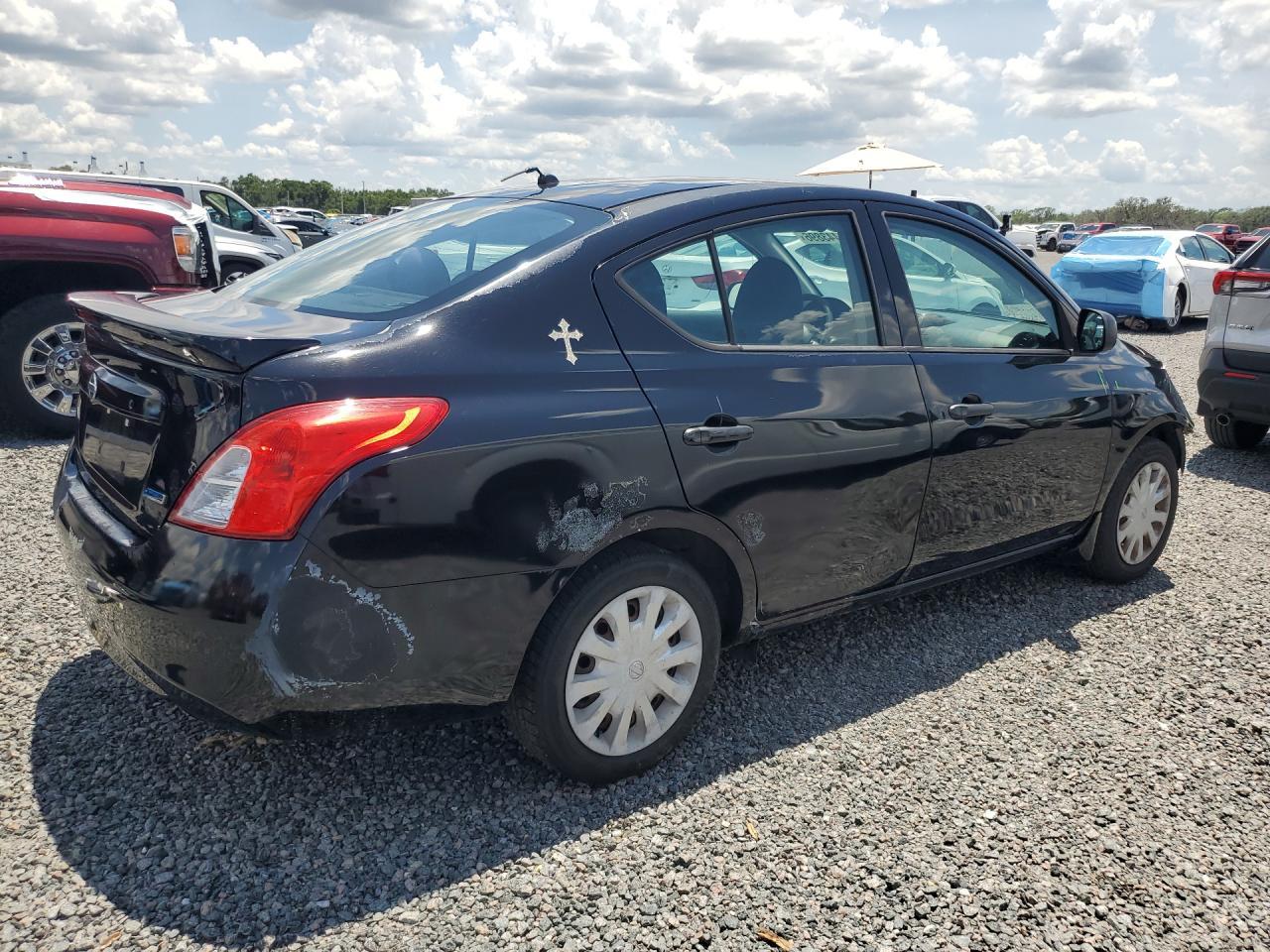 2014 Nissan Versa 1.6 S Plus - Image 3