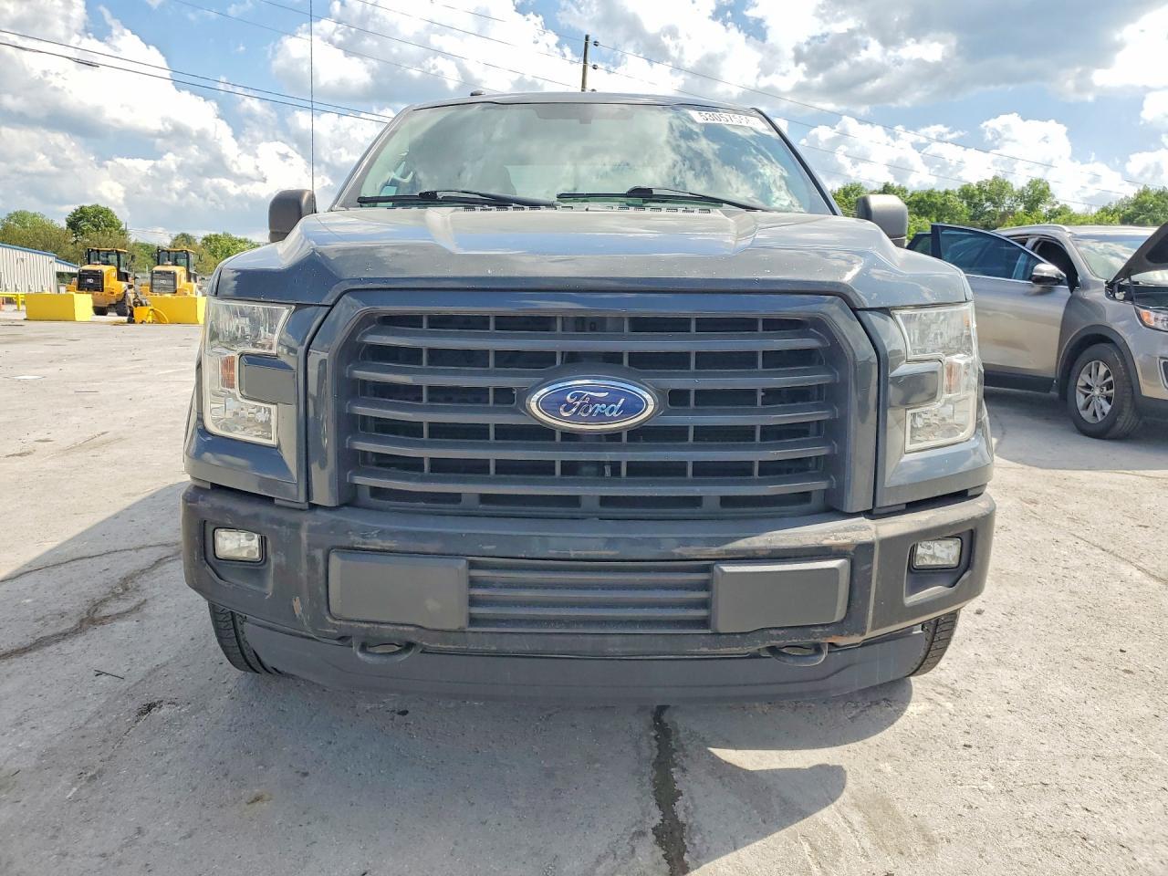 2016 Ford F150 Supercrew - Image 5