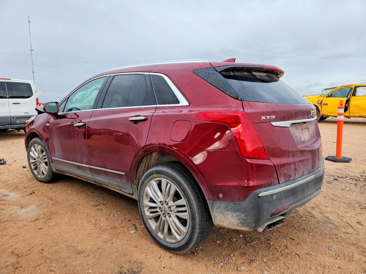 2018 Cadillac Xt5 Premium Luxury - Image 2