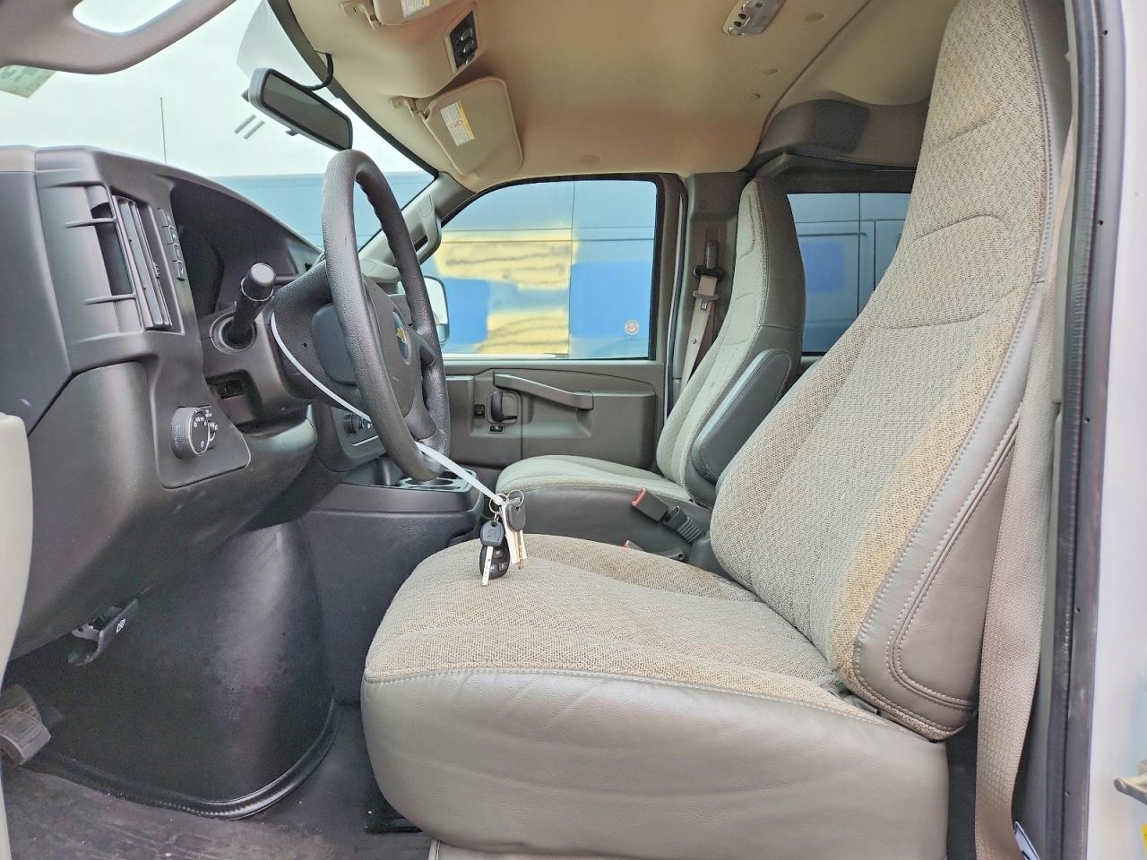 2023 Chevrolet Express G3500 Ls - Фото 5
