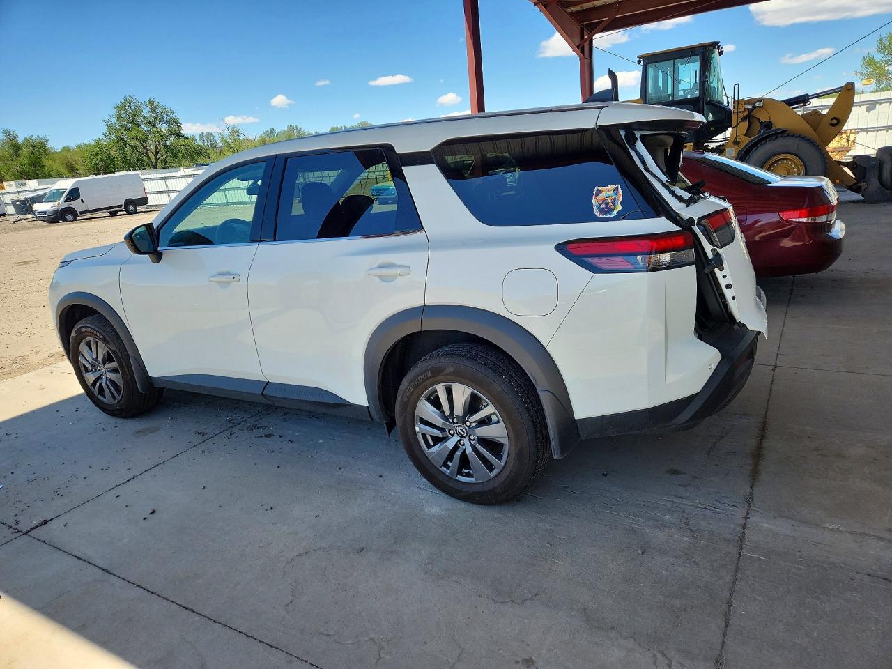 2025 Nissan Pathfinder S - Image 2