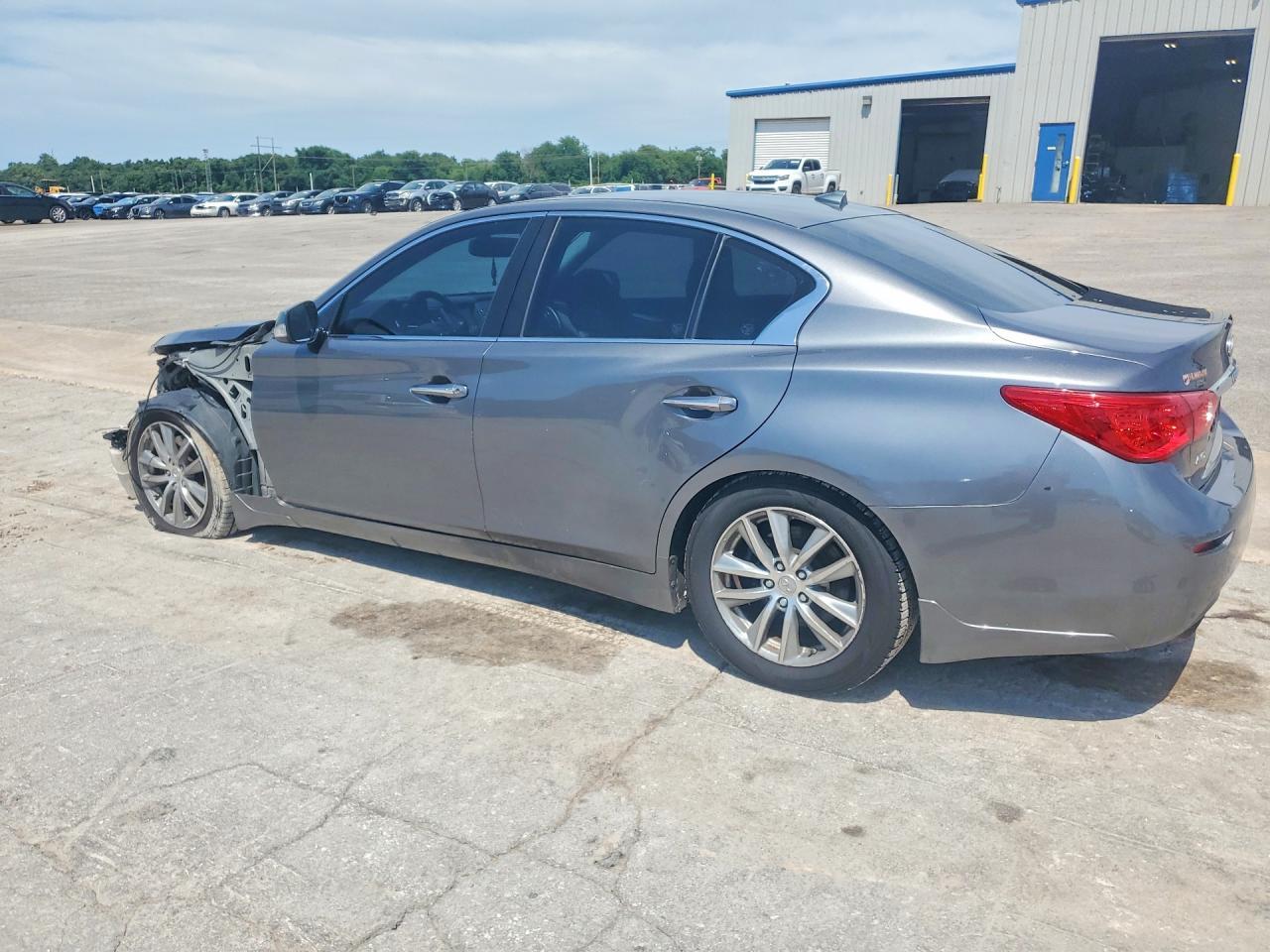 2015 Infiniti Q50 Premium - Фото 2