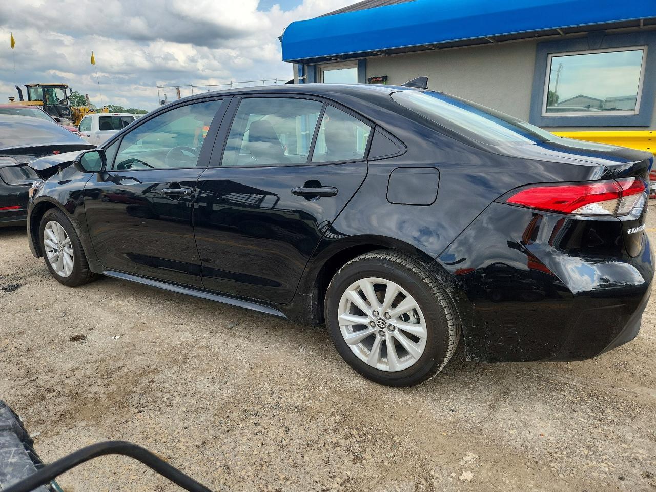 2026 Toyota Corolla Le - Image 2