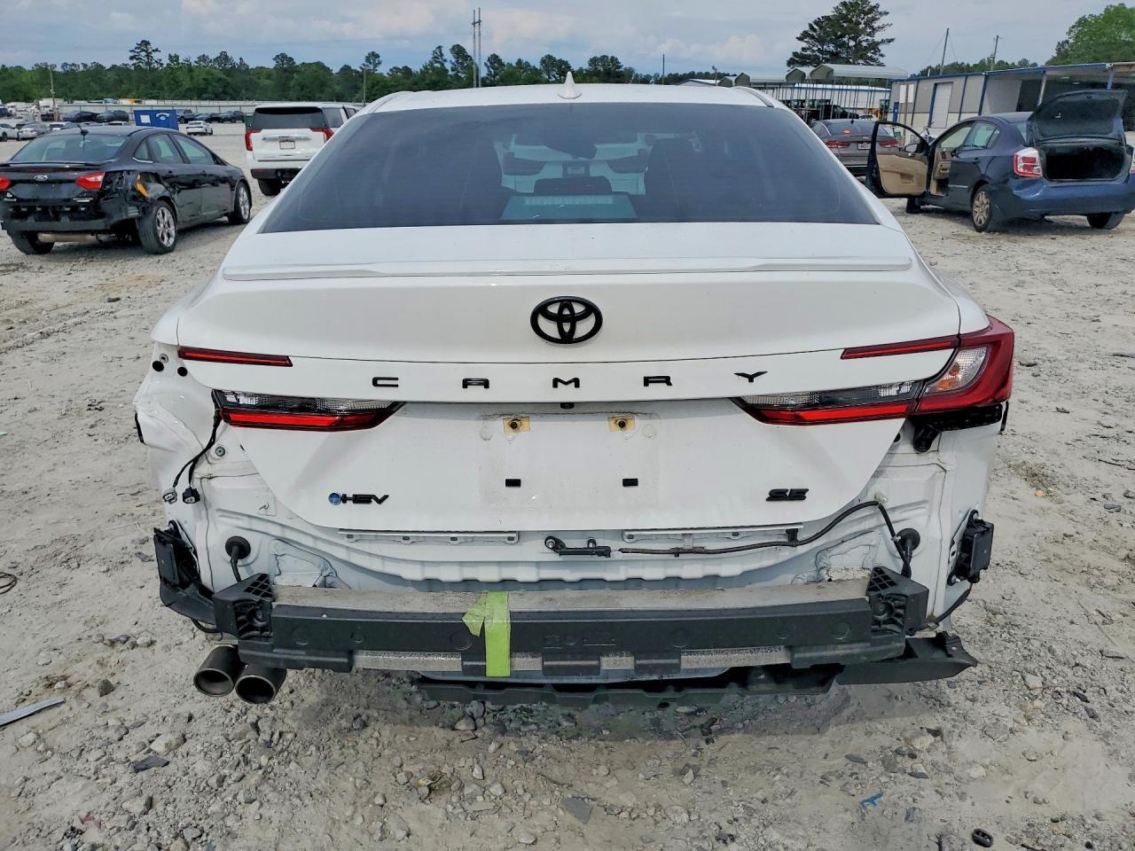 2025 Toyota Camry Se - Фото 6