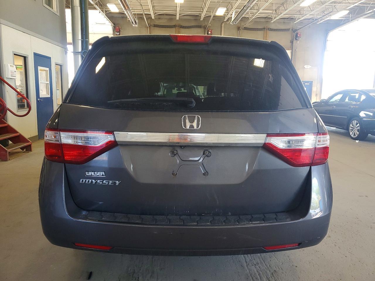 2013 Honda Odyssey Exl - Image 6