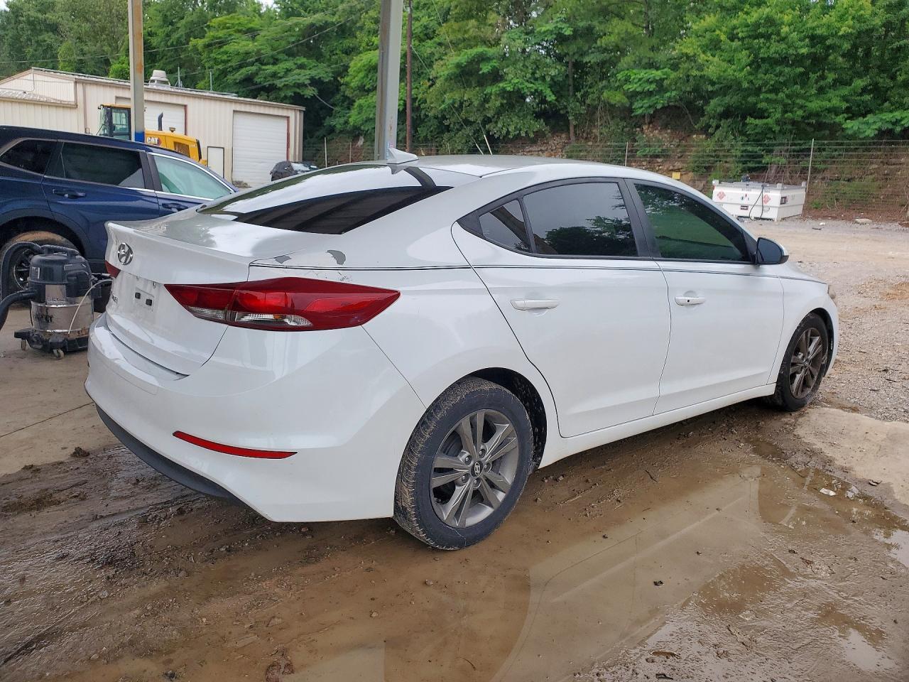 2017 Hyundai Elantra Value Edition - Фото 3