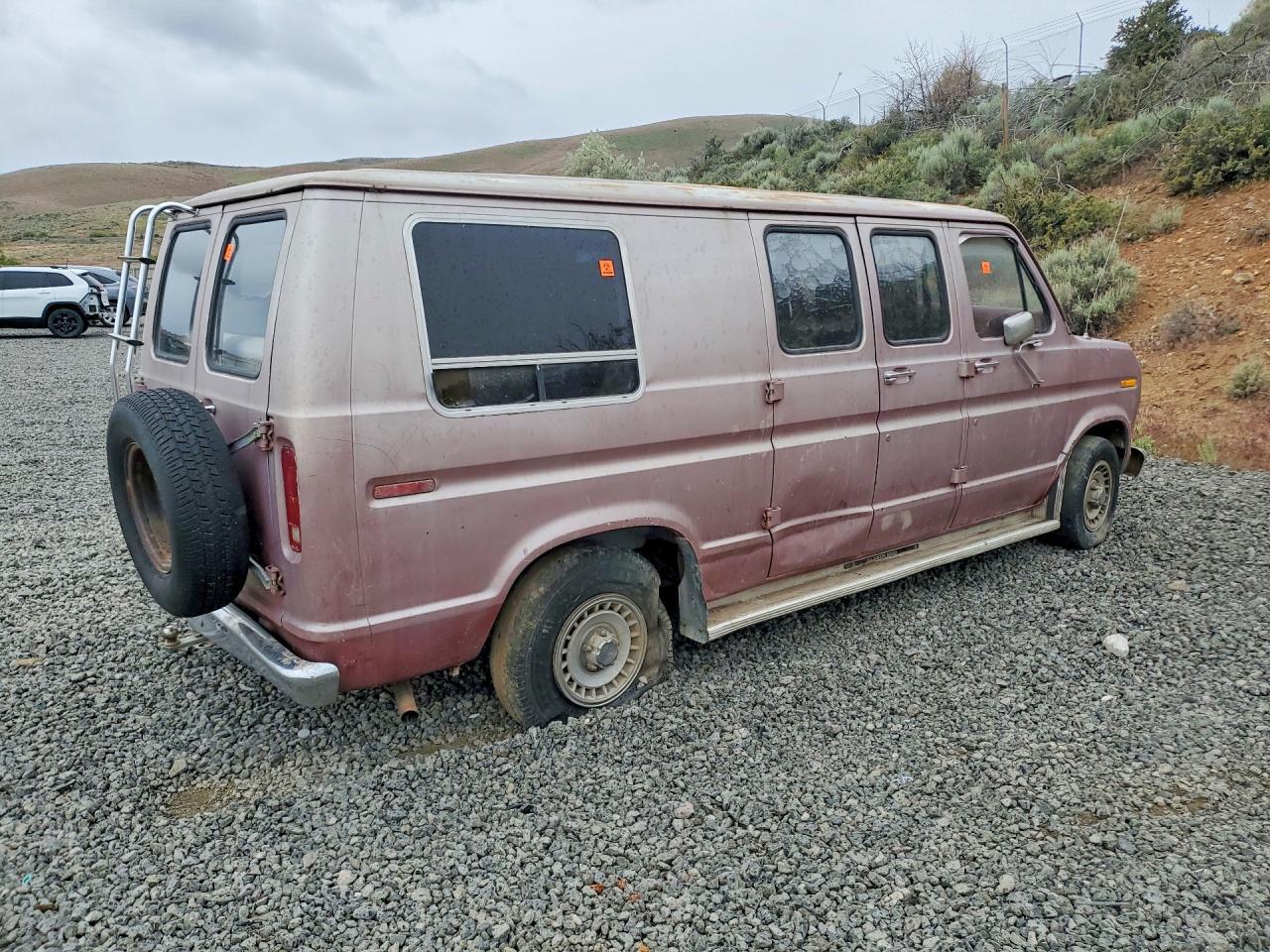 1984 Ford Econoline E150 Van - Фото 3
