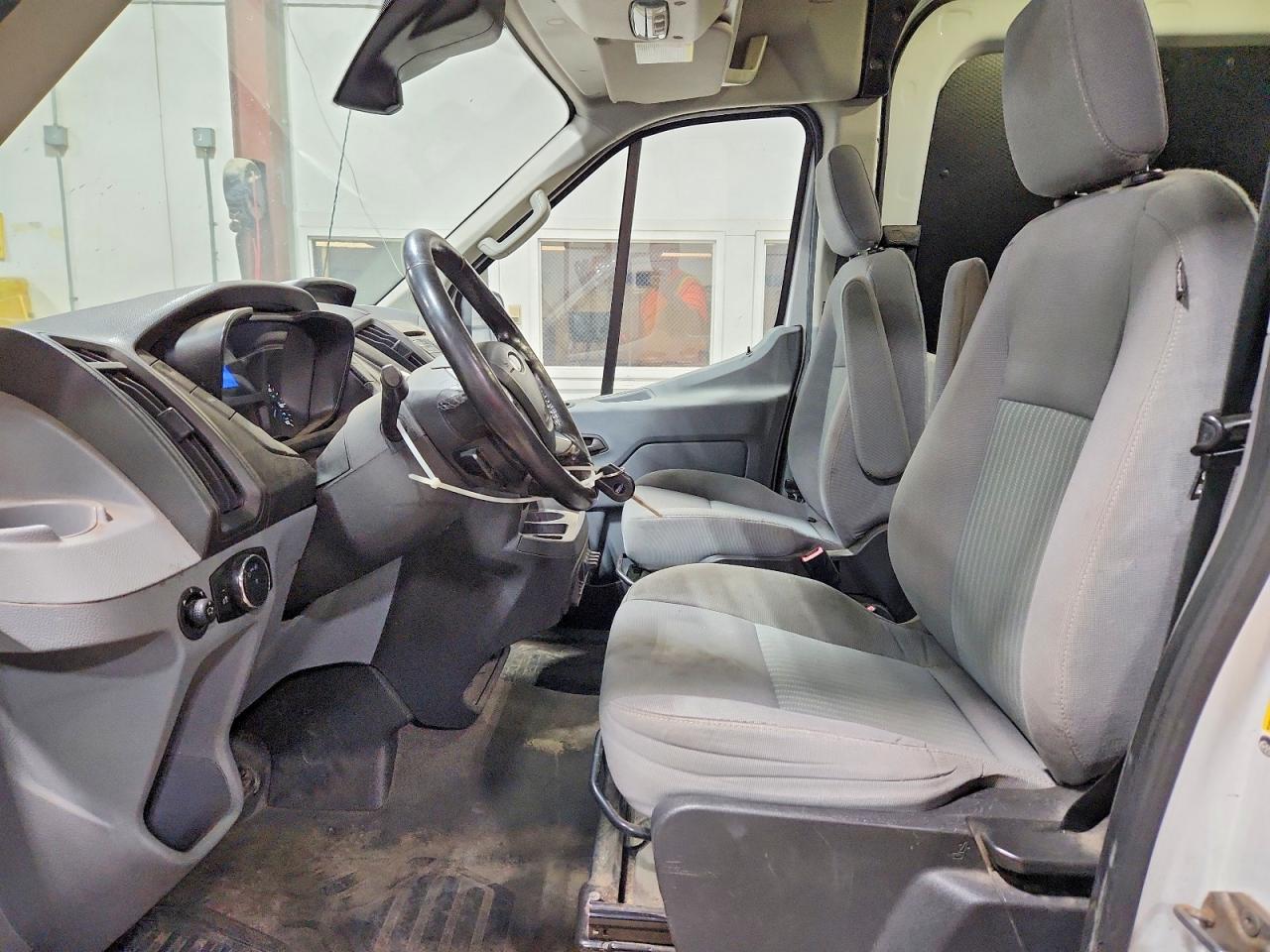 2016 Ford Transit 350 Delivery Van - Image 7