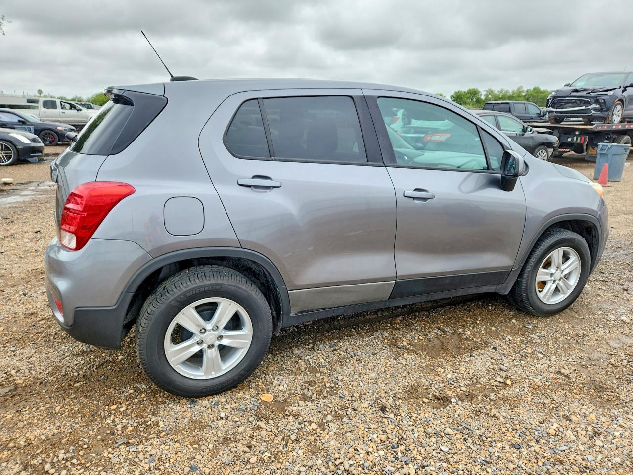2020 Chevrolet Trax Ls - Image 3