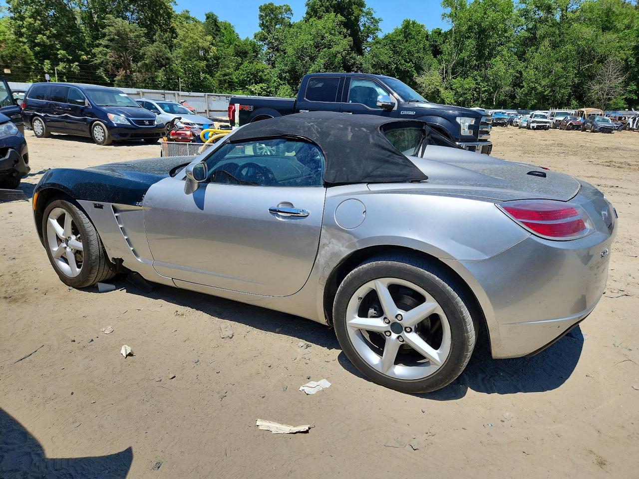 2007 Saturn Sky - Фото 2