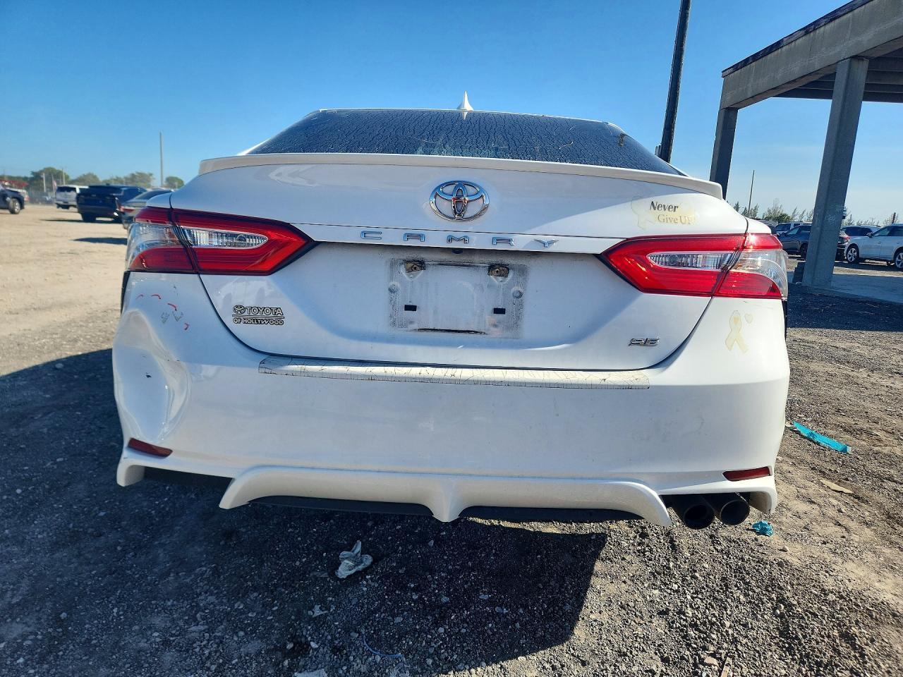 2019 Toyota Camry Se - Image 6