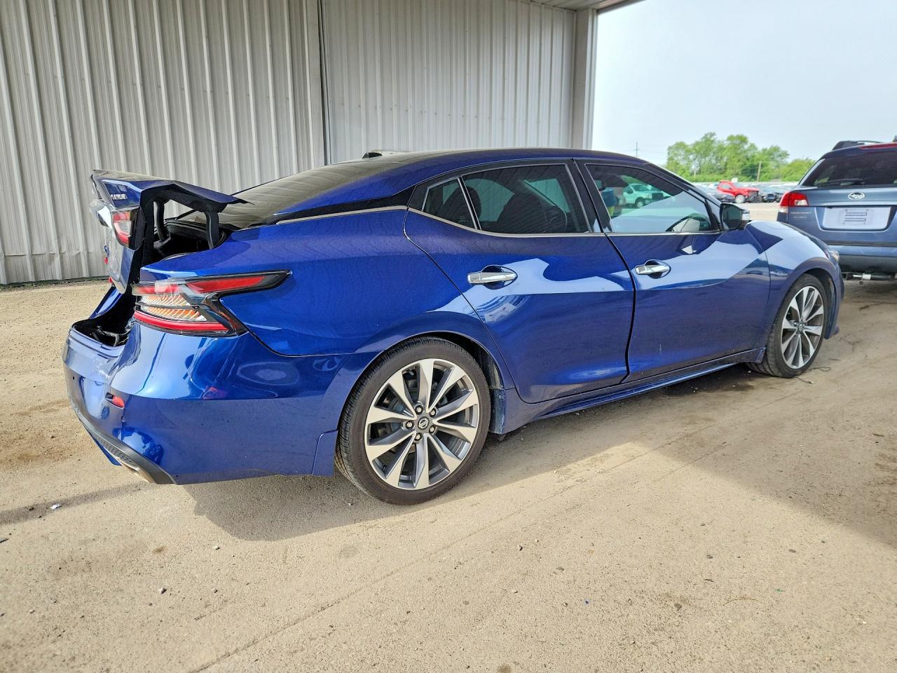 2021 Nissan Maxima Platinum - Фото 3