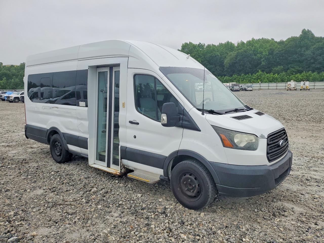 2017 Ford Transit T-350 Handicap Accessible - Фото 4