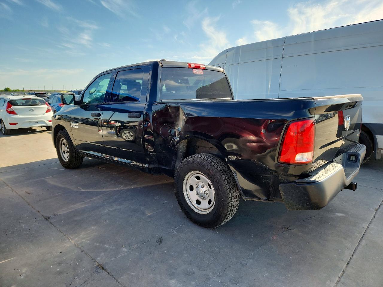 2017 Ram 1500 St - Фото 2