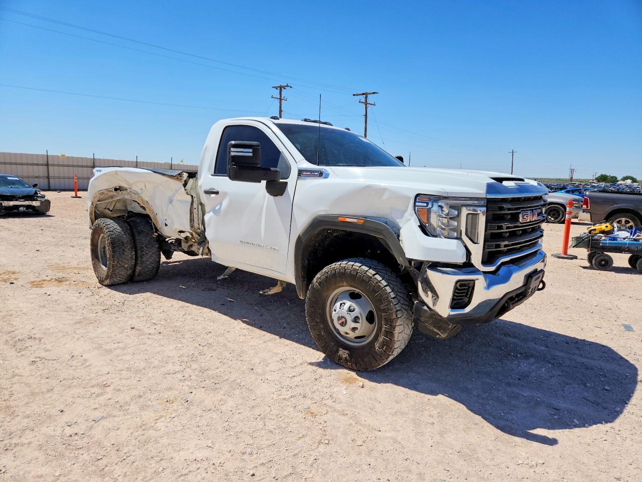 2020 GMC Sierra K3500 - Image 4