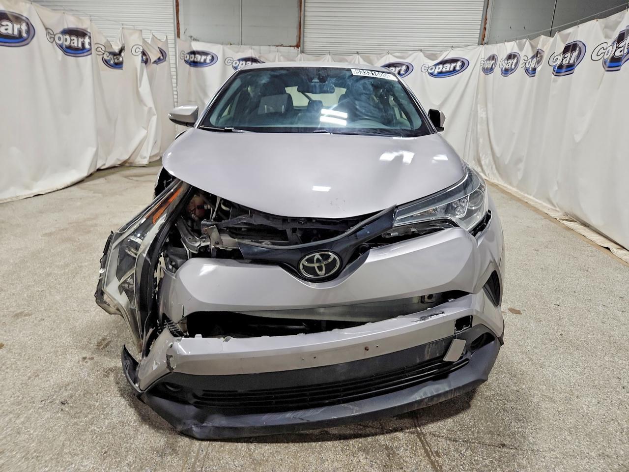 2019 Toyota C-Hr Xle - Image 5