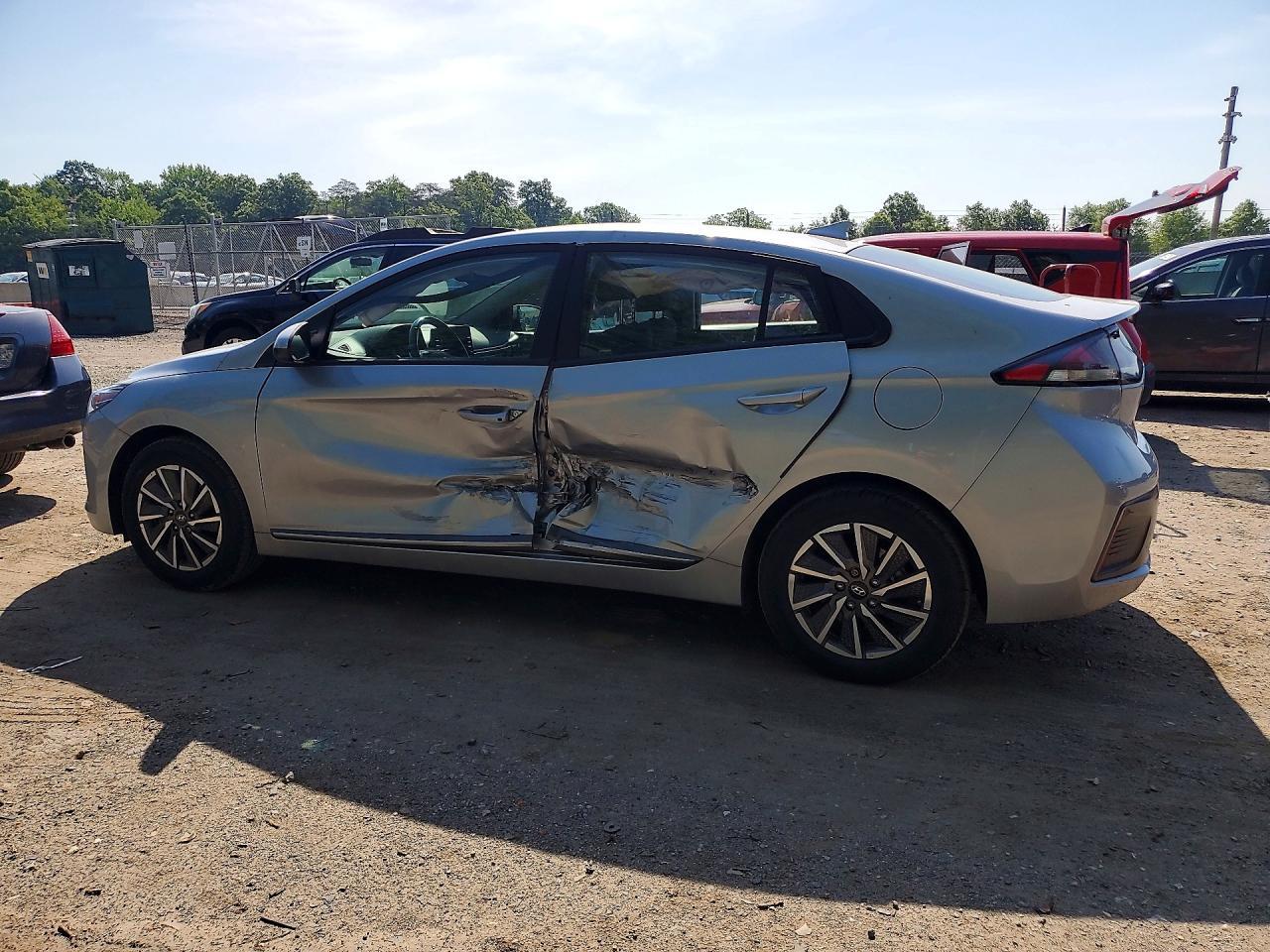 2021 Hyundai Ioniq Se - Фото 2