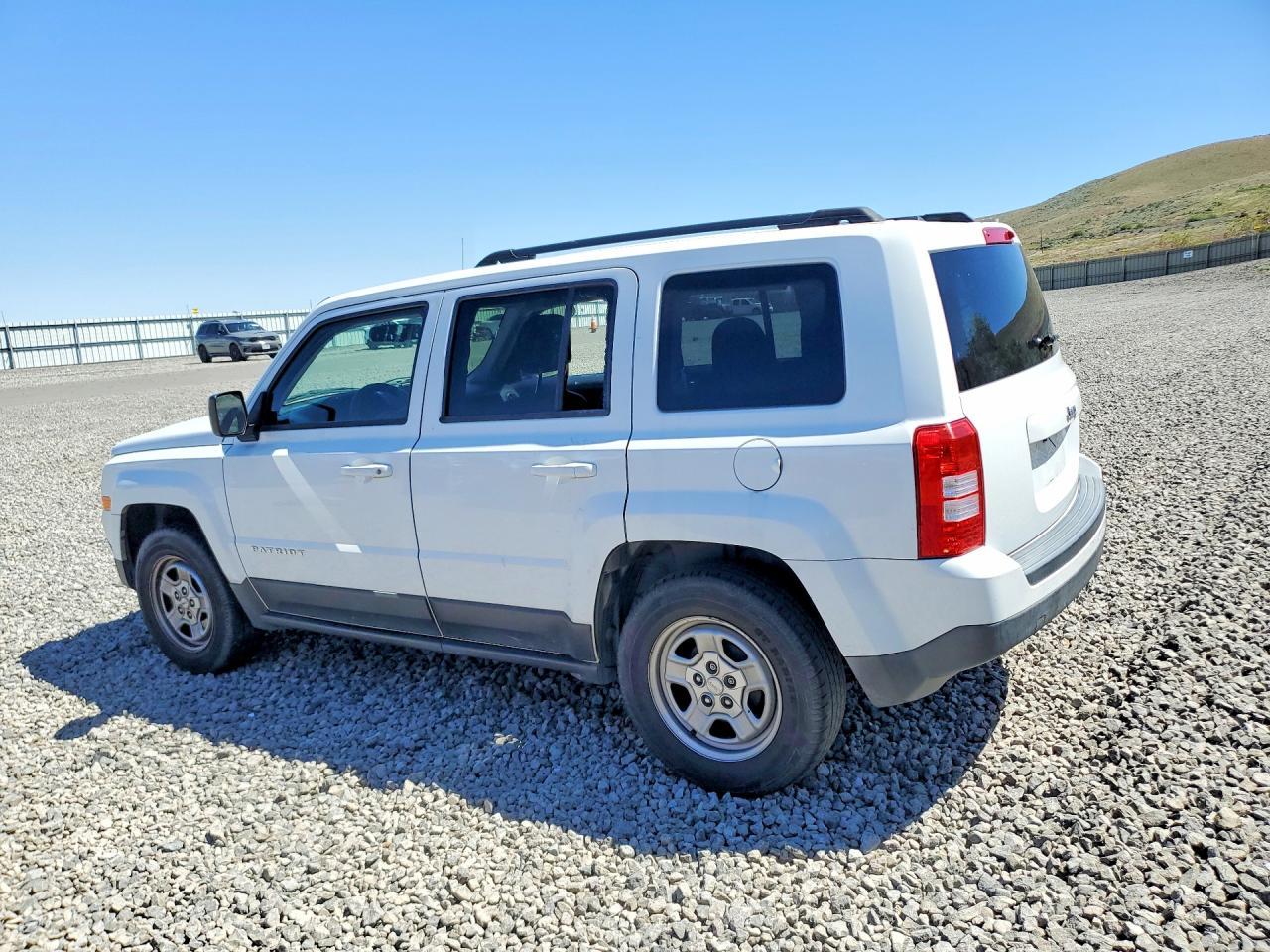 2016 Jeep Patriot Sport - Image 2