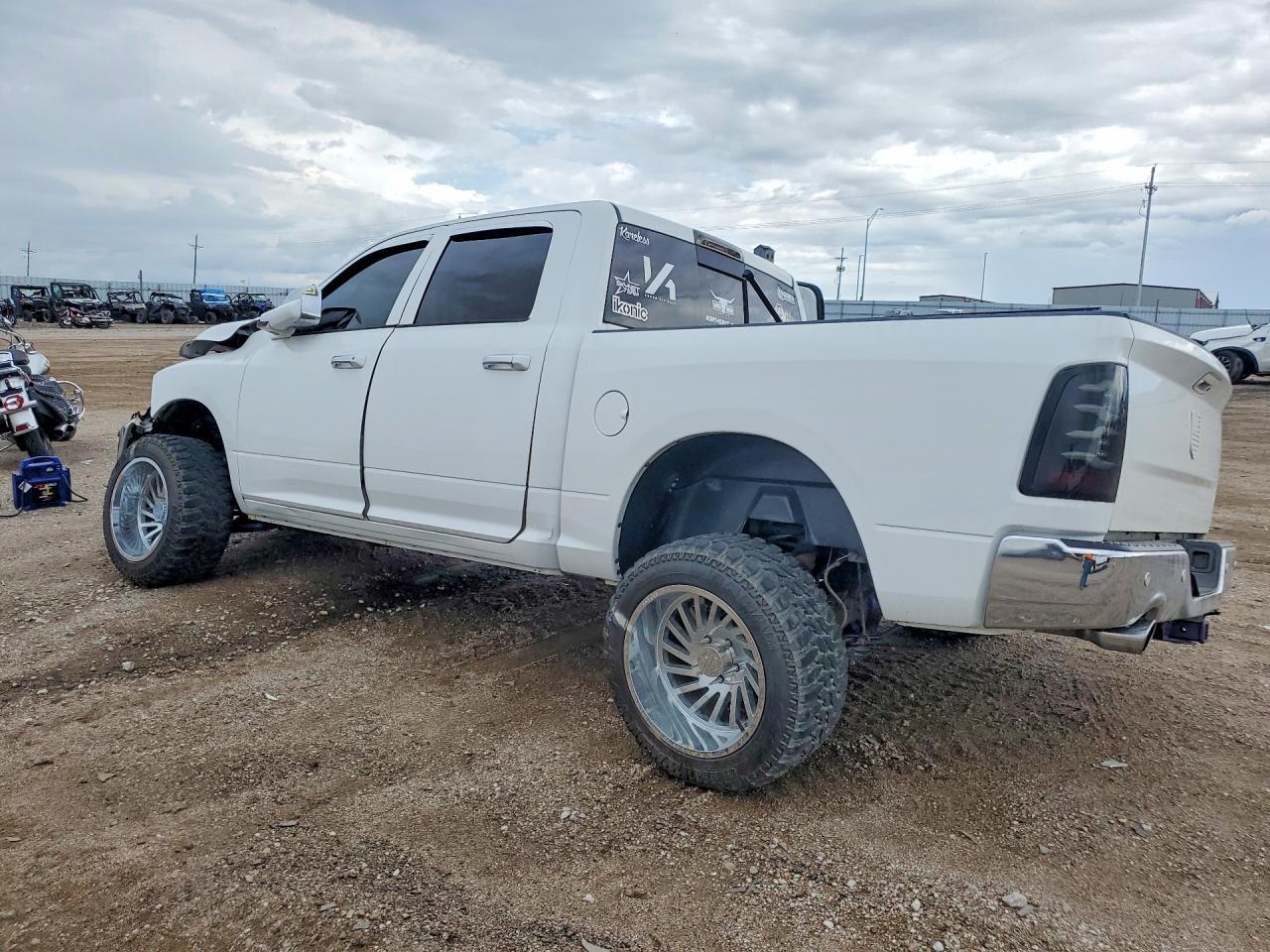 2016 Ram 1500 Slt - Фото 2