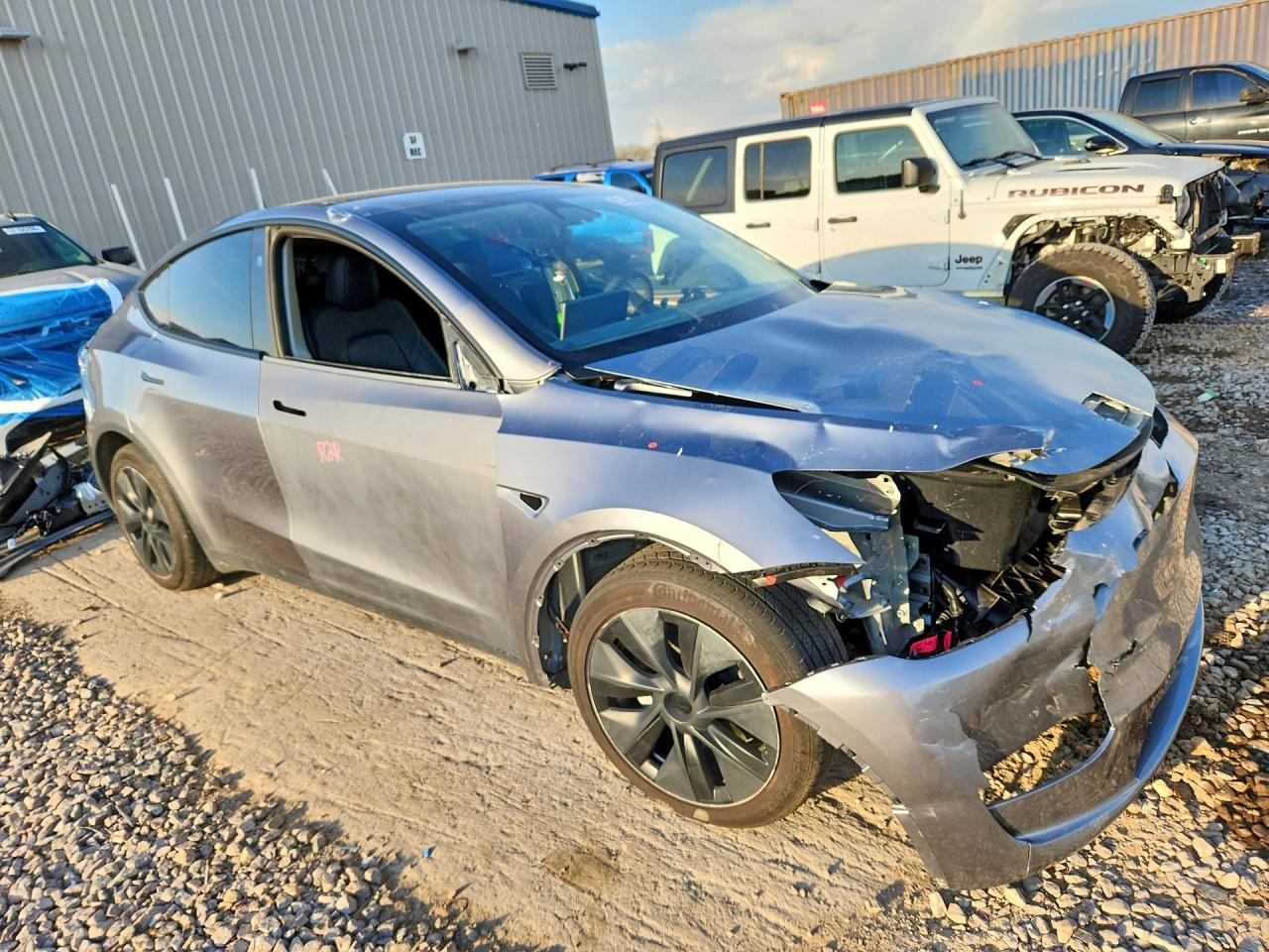 2024 Tesla Model Y - Фото 4