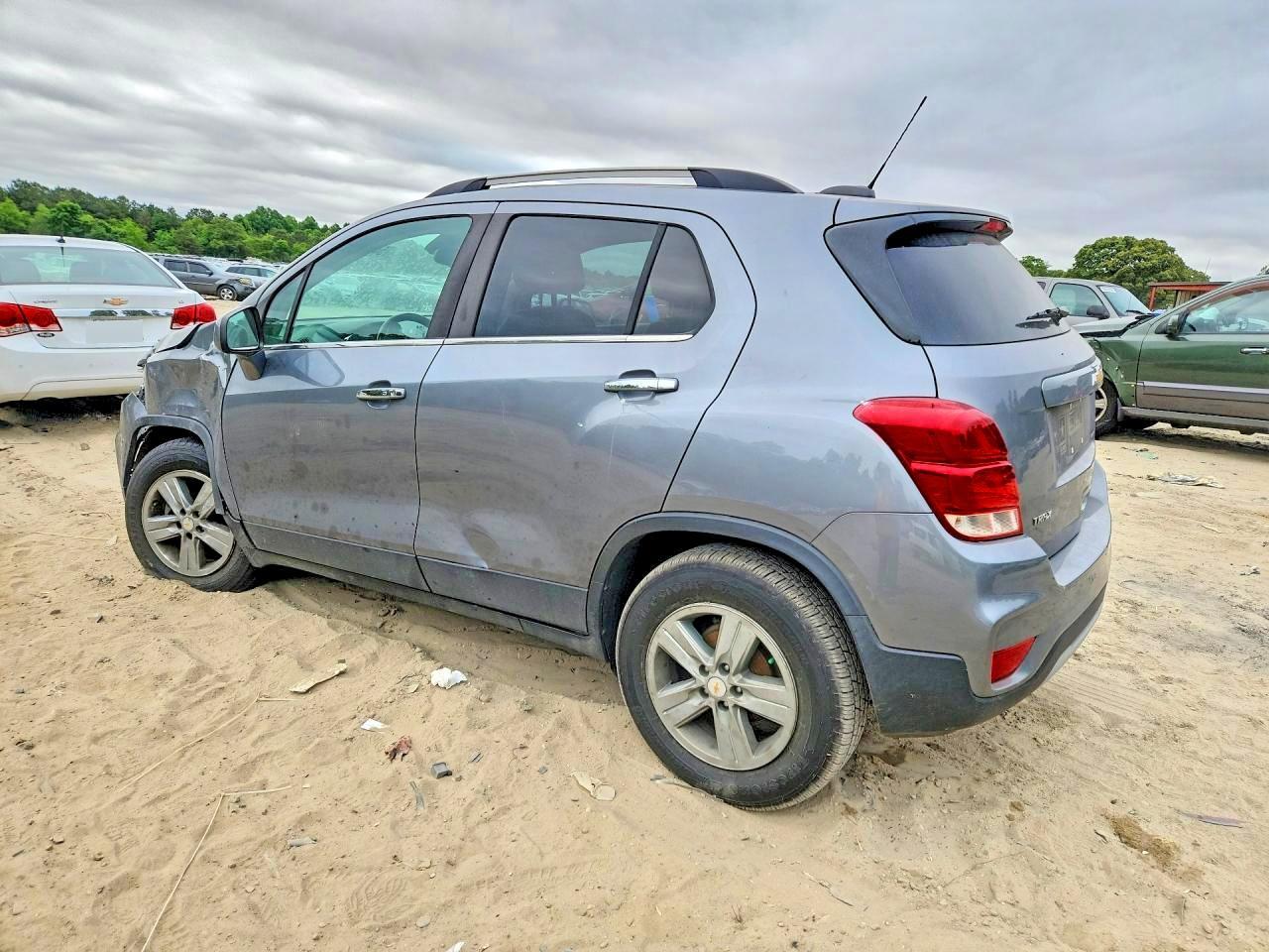 2019 Chevrolet Trax 1Lt - Фото 2