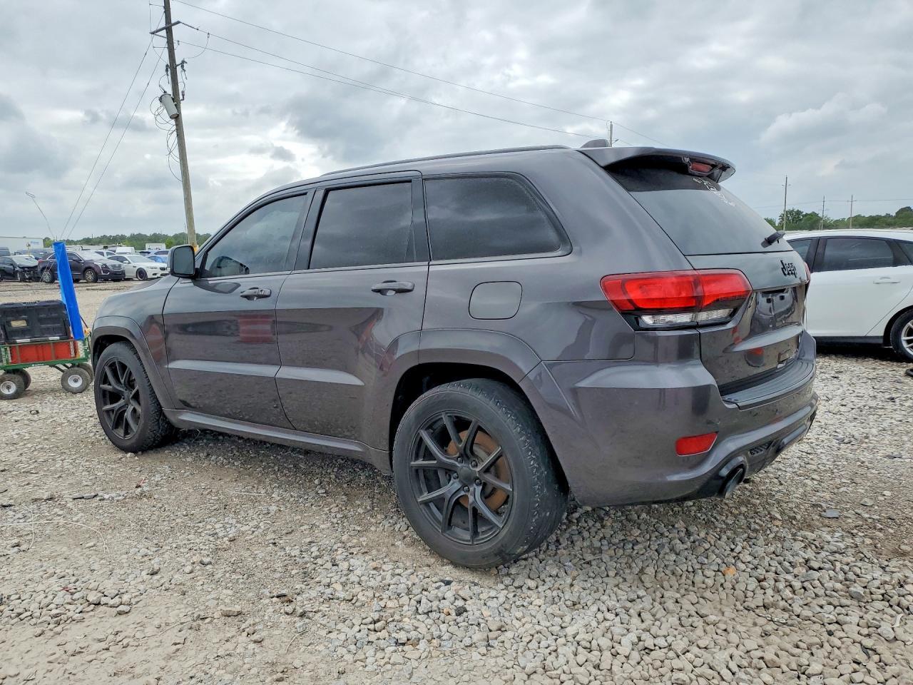 2015 Jeep Grand Cherokee Srt-8 - Image 2