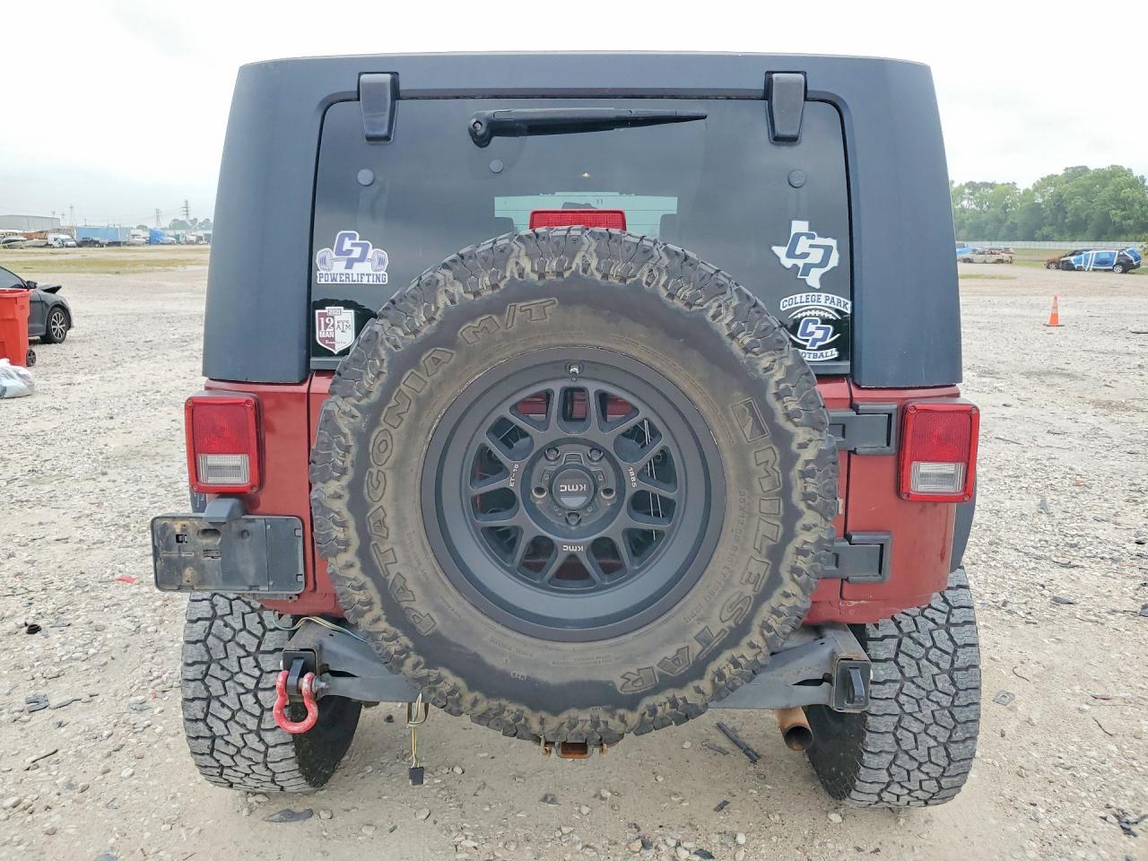 2008 Jeep Wrangler Unlimited Sahara - Image 6