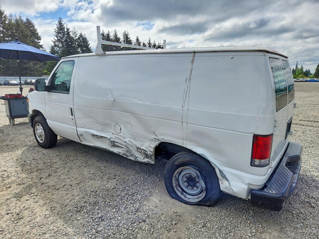 2012 Ford Econoline E150 Van - Фото 2
