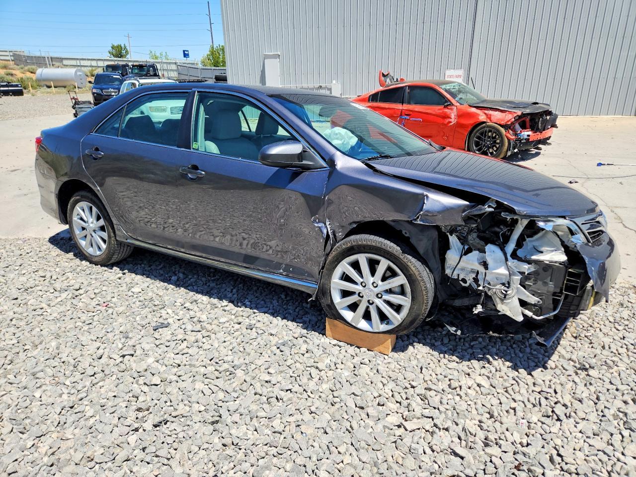 2014 Toyota Camry Xle V6 - Фото 4