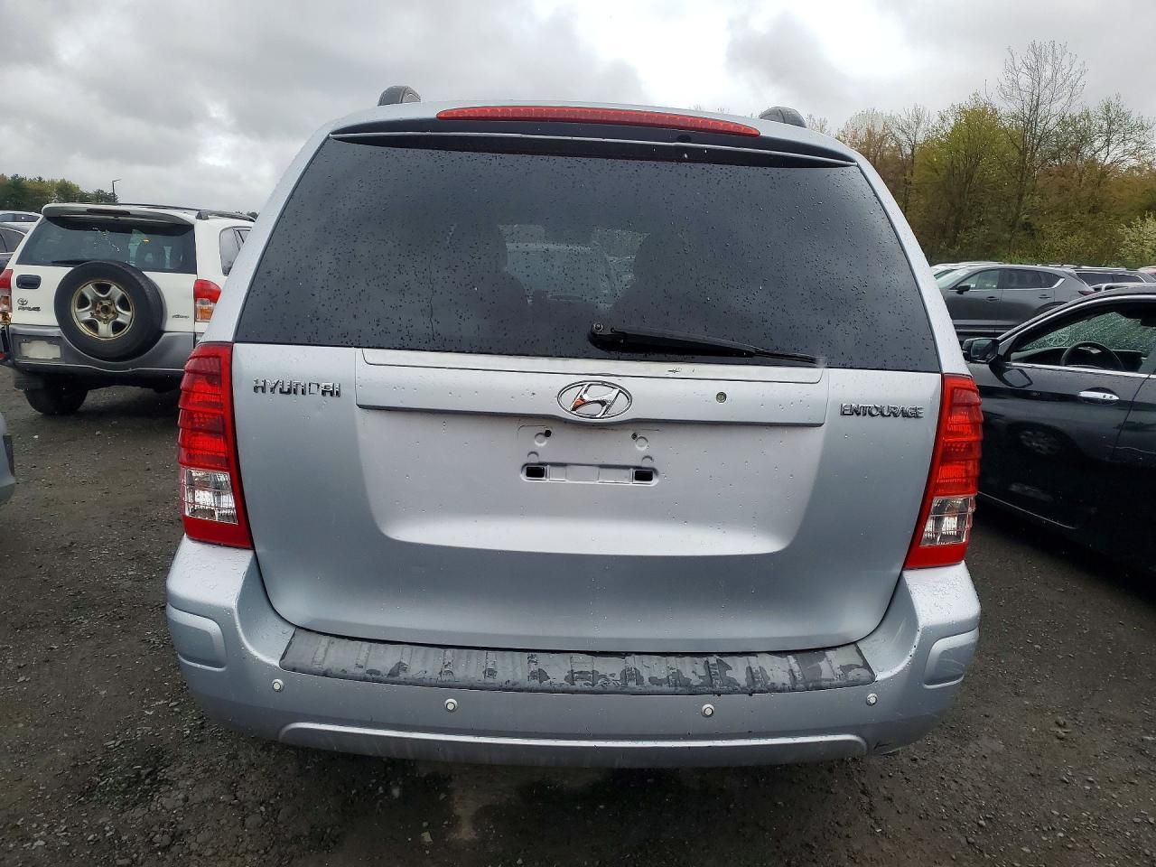 2008 Hyundai Entourage Gls - Фото 6