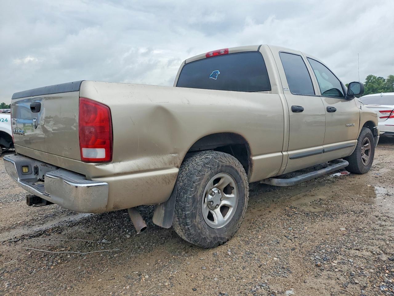 2002 Dodge Ram 1500 - Фото 3