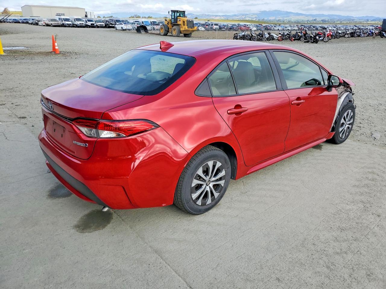 2021 Toyota Corolla Le - Фото 3