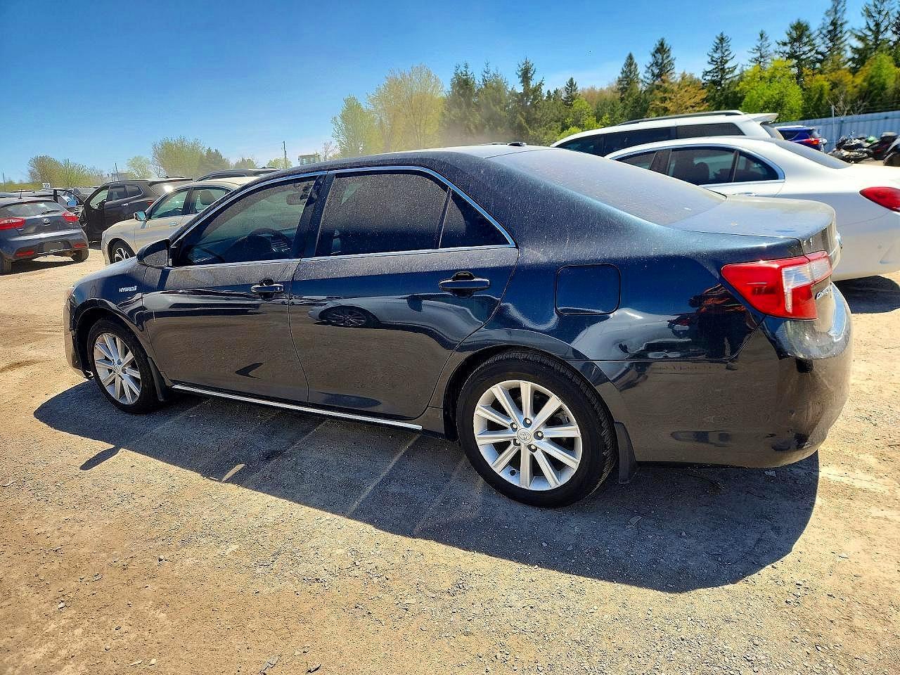 2014 Toyota Camry Hybrid Le - Фото 2