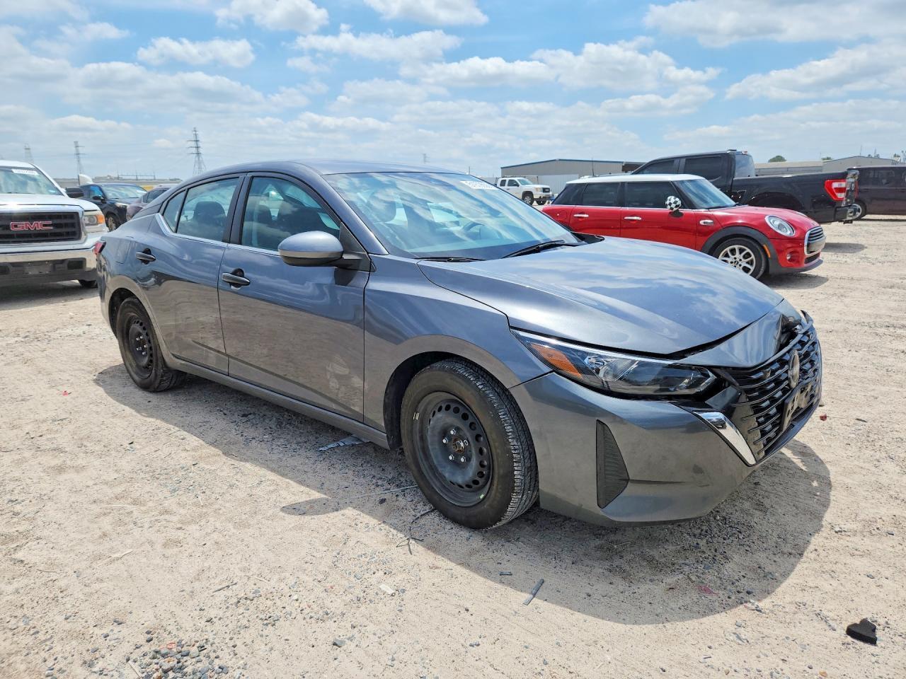 2025 Nissan Sentra S - Image 4